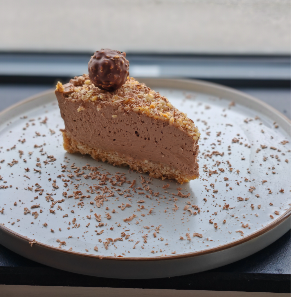 Ferrero Rocher Cheesecake