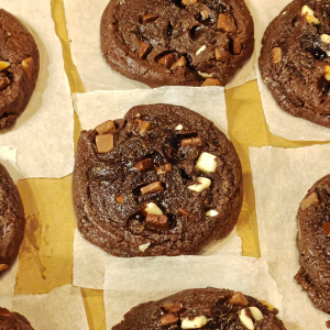 Quadruple Chocolate Chip Cookie